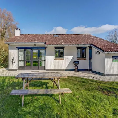 Holiday home Inviting In With Garden *